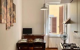 Nice & Roomy Apartment Behind The Uffizi Museum